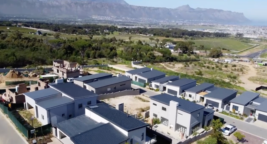 4 Bedroom Property for Sale in Fairhaven Country Estate Western Cape